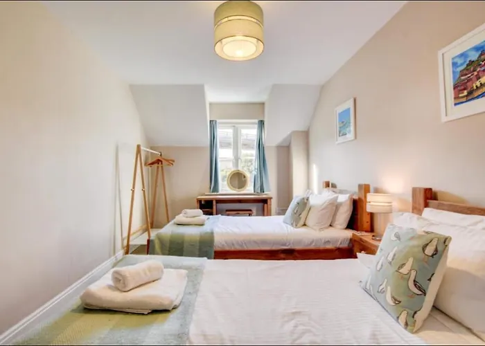 Harbour View - Whitby