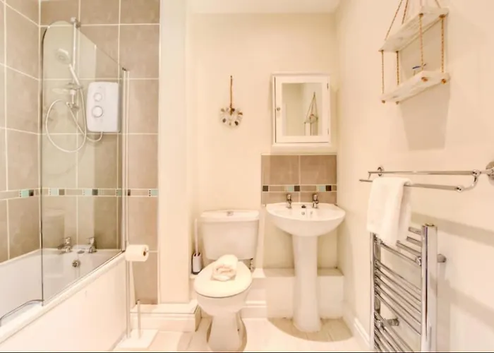 Harbour View - * Whitby